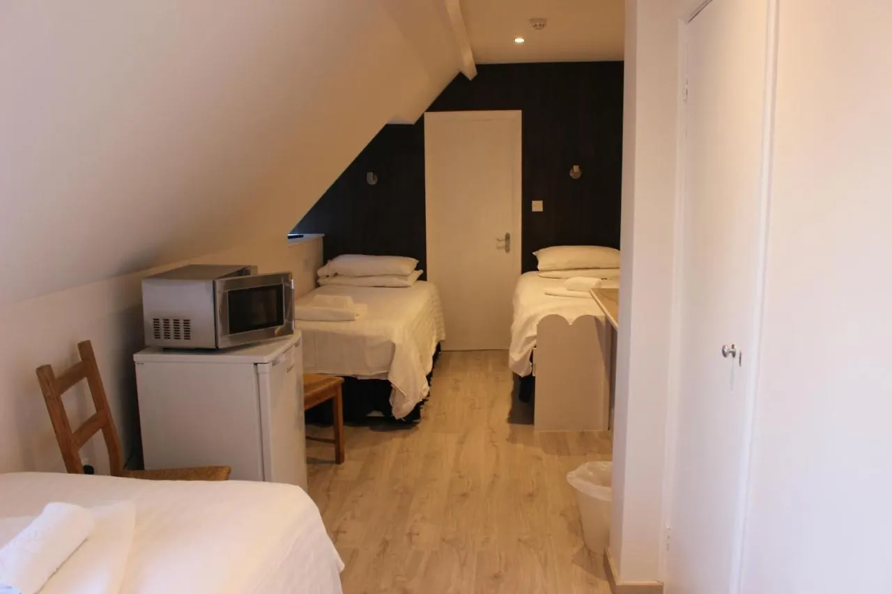 *** Bed & Breakfast Debden Guest House Hillingdon United Kingdom