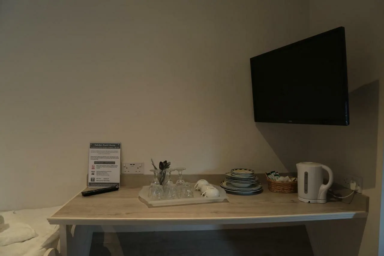 *** Bed & Breakfast Debden Guest House Hillingdon United Kingdom