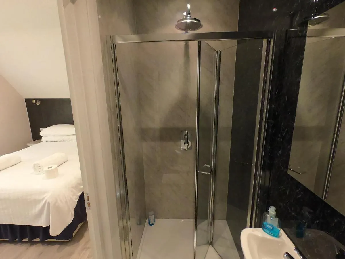 Debden Guest House Hillingdon 3*,  United Kingdom